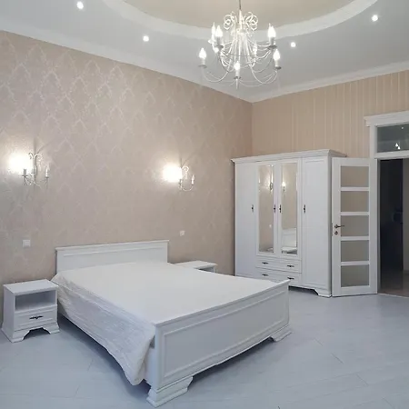 Apartment Vip In The Very Center Of With Sea View Odesa