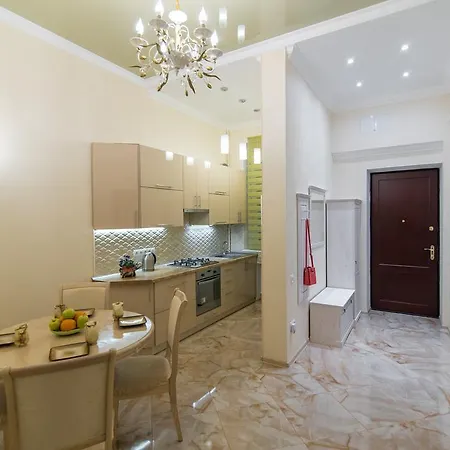 Apartment Vip In The Very Center Of With Sea View Odesa
